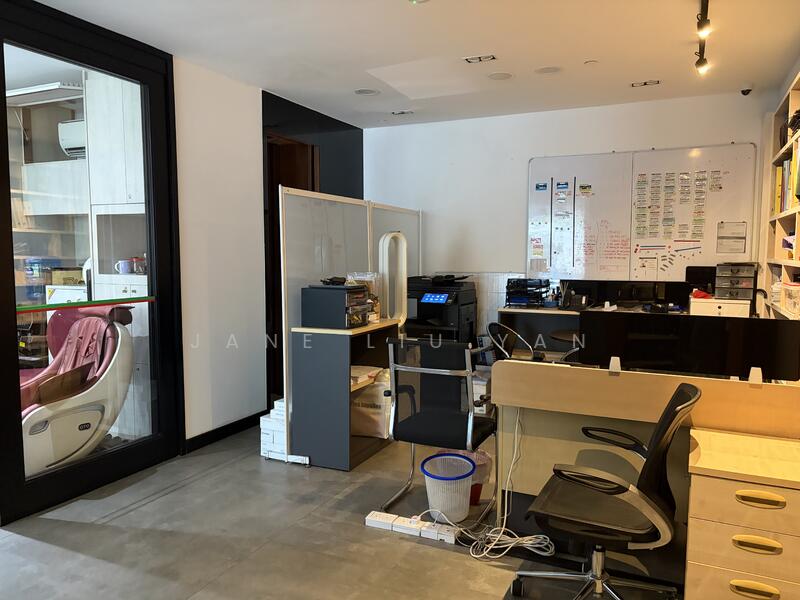 Midview City, 30 Sin Ming Lane, 1,378 sqft, Light Industrial (B1) For Sale, by Jane Liu Yan, 500048548 - CommercialGuru.com.sg