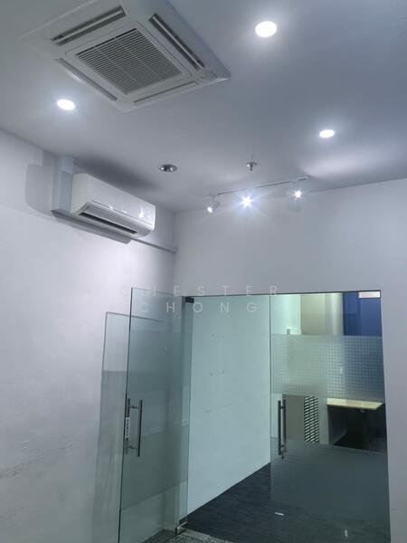 Unity Centre, 51 Bukit Batok Crescent, 1,561 sqft, Light Industrial (B1) For Sale, by Chester Chong, 500048554 - CommercialGuru.com.sg