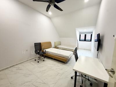 For Rent - Apollo Gardens