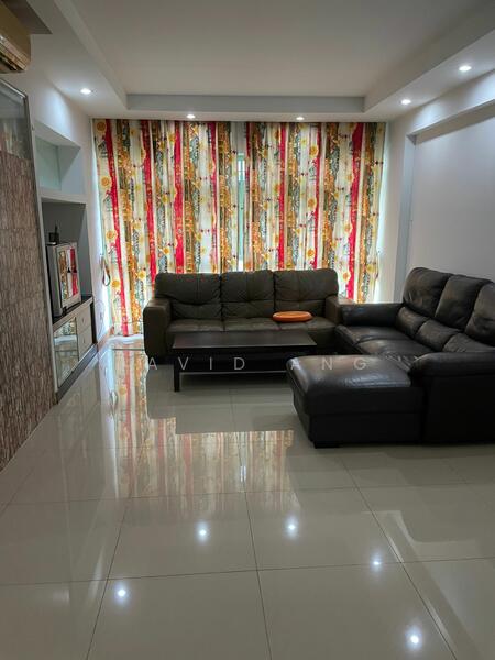 642B Punggol Drive HDB Flat For Sale at S$ 680,000 | PropertyGuru Singapore - Living Room