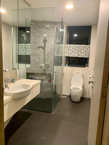 d'Leedon (Former Farrer Court), 13 Leedon Heights, 1 Bedroom, 635 sqft, Condominium For Rent, by Zane Soo 苏昱能, 500048590 - Bathroom - PropertyGuru.com.sg