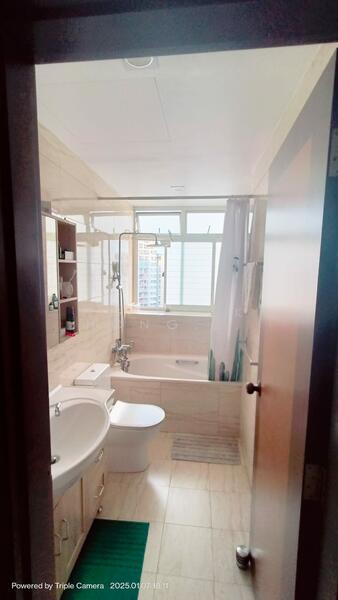 Casablanca, 21 Rosewood Drive, 3 Bedrooms, 914 sqft, Condominium For Rent, by Ng Pack Hong (Bird) 伍保衡, 500048670 - Bathroom - PropertyGuru.com.sg