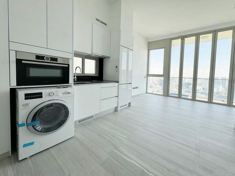 Kallang Riverside Condominium For Sale at S$ 1,500,000 | PropertyGuru Singapore - Kitchen