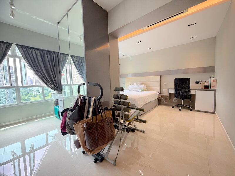 8B Upper Boon Keng Road HDB Flat For Sale at S$ 1,350,000 | PropertyGuru Singapore - Combined room day time 