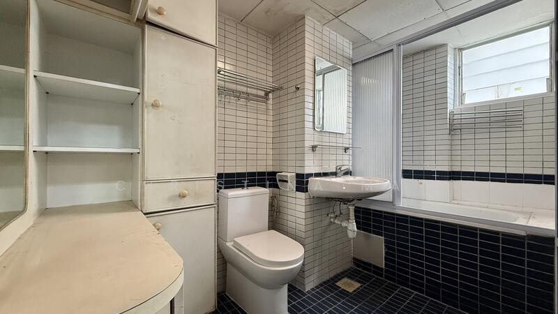 Pine Grove, 1N Pine Grove, 2 Bedrooms, 1,324 sqft, Condominium For Rent, by Christina May, 500048693 - Bathroom - PropertyGuru.com.sg