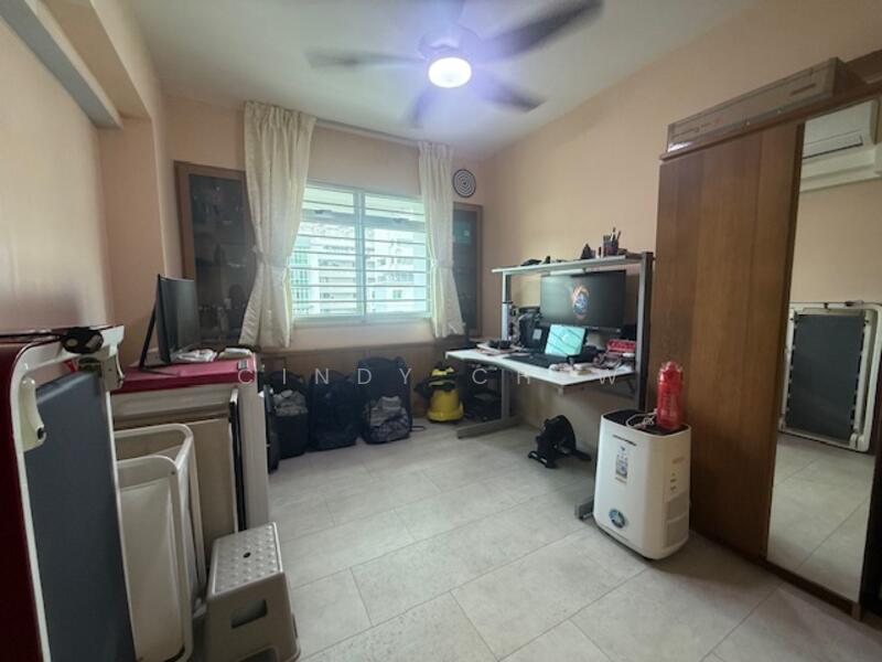 174B Edgedale Plains HDB Flat For Sale at S$ 888,000 | PropertyGuru Singapore - Study