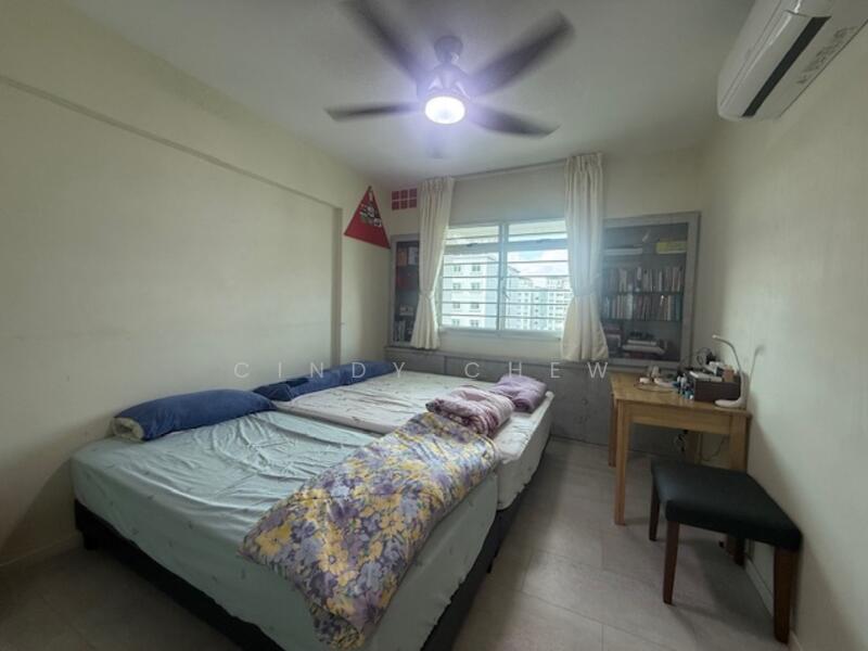 174B Edgedale Plains HDB Flat For Sale at S$ 888,000 | PropertyGuru Singapore - Bedroom