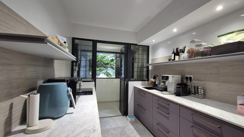 118A Alkaff Crescent HDB Flat For Sale at S$ 1,198,000 | PropertyGuru Singapore - Kitchen