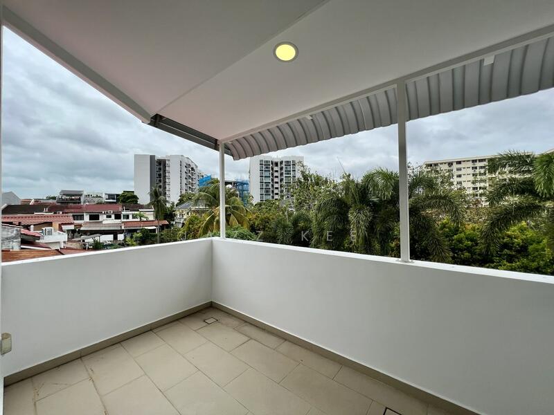 Facing Park, Walking distance to MRT! Excellent condition, Meragi Road, 7 Bedrooms, 4,500 sqft, Terraced House For Rent, by Jazz Kee, 500048738 - Balcony - PropertyGuru.com.sg