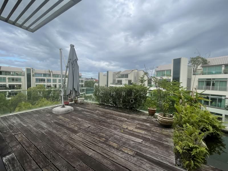 Glentrees, 11A Mount Sinai Lane, 4 Bedrooms, 2,691 sqft, Condominium For Rent, by Marie-Christine Amestoy, 500048799 - Exterior - PropertyGuru.com.sg