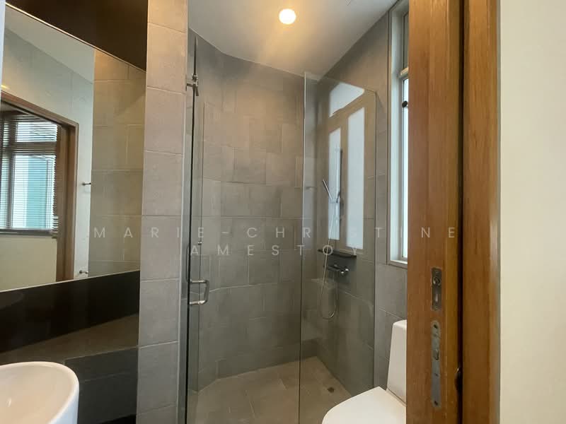 Glentrees, 11A Mount Sinai Lane, 4 Bedrooms, 2,691 sqft, Condominium For Rent, by Marie-Christine Amestoy, 500048799 - Bathroom - PropertyGuru.com.sg