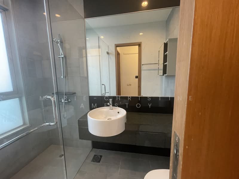 Glentrees, 11A Mount Sinai Lane, 4 Bedrooms, 2,691 sqft, Condominium For Rent, by Marie-Christine Amestoy, 500048799 - Bathroom - PropertyGuru.com.sg