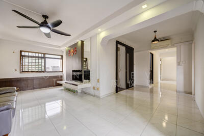 For Sale - 722 Tampines Street 72