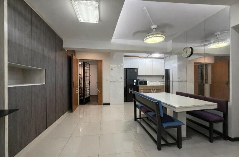 93B Telok Blangah Street 31 HDB Flat For Sale at S$ 1,030,000 | PropertyGuru Singapore - Dining Room