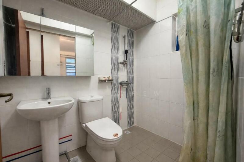 93B Telok Blangah Street 31 HDB Flat For Sale at S$ 1,030,000 | PropertyGuru Singapore - Bathroom