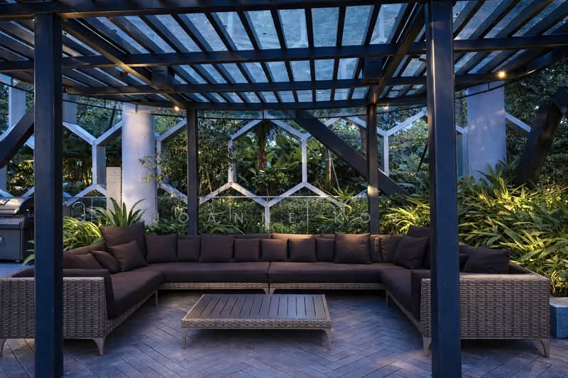 DUO Residences, 1 Fraser Street, Studio, 527 sqft, Apartment For Rent, by Joanne Koh, 500048845 - Outdoor Sitting - PropertyGuru.com.sg