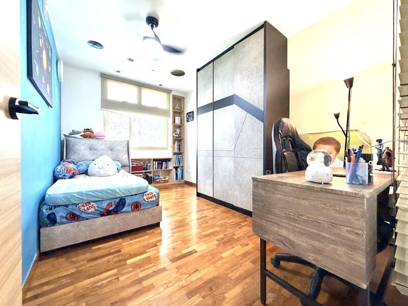 112 Edgefield Plains HDB Flat For Sale at S$ 655,000 | PropertyGuru Singapore - Bedroom