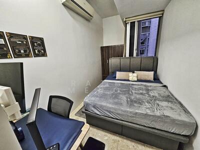 For Rent - UE Square