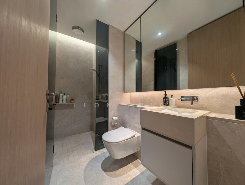 Amber Park Condominium For Sale at S$ 4,680,000 | PropertyGuru Singapore - Bathroom