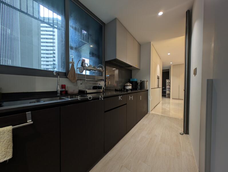 Amber Park Condominium For Sale at S$ 4,680,000 | PropertyGuru Singapore - Kitchen