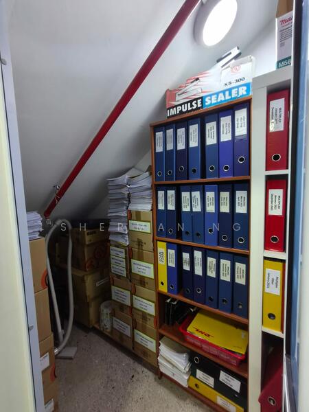 Oxley BizHub 2, 62 Ubi Road 1, 1,894 sqft, Light Industrial (B1) For Sale, by Sherman Ng, 500048950 - Study - CommercialGuru.com.sg