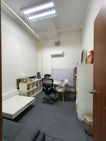 Oxley BizHub 2, 62 Ubi Road 1, 1,894 sqft, Light Industrial (B1) For Sale, by Sherman Ng, 500048950 - Study - CommercialGuru.com.sg