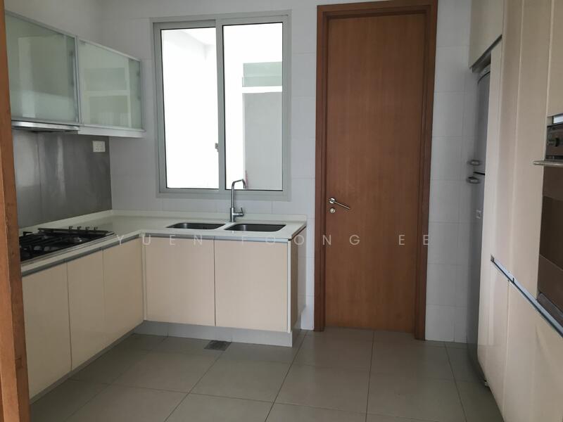 The Sea View, 37 Amber Road, 3 Bedrooms, 1,410 sqft, Condominium For Rent, by Yuen Foong Ee, 500048970 - Kitchen - PropertyGuru.com.sg