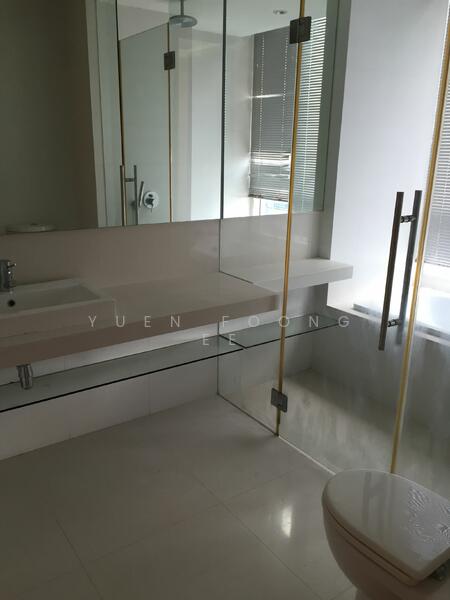 The Sea View, 37 Amber Road, 3 Bedrooms, 1,410 sqft, Condominium For Rent, by Yuen Foong Ee, 500048970 - Bathroom - PropertyGuru.com.sg