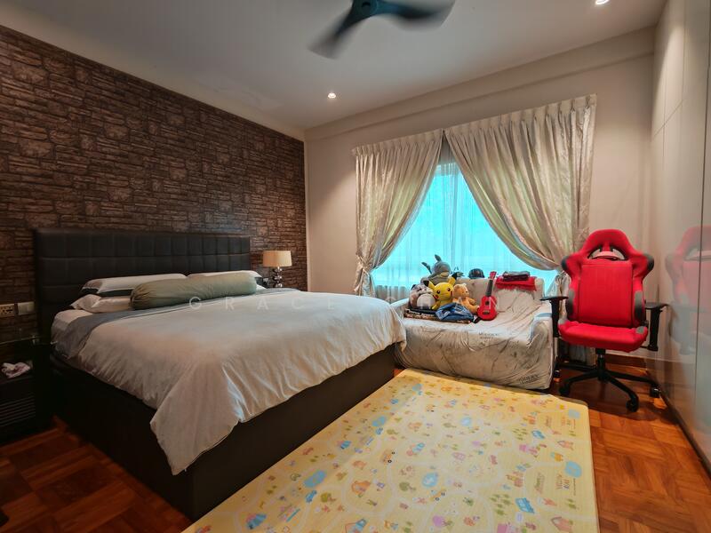 Sungrove Cluster House For Sale at S$ 5,800,000 | PropertyGuru Singapore - Bedroom