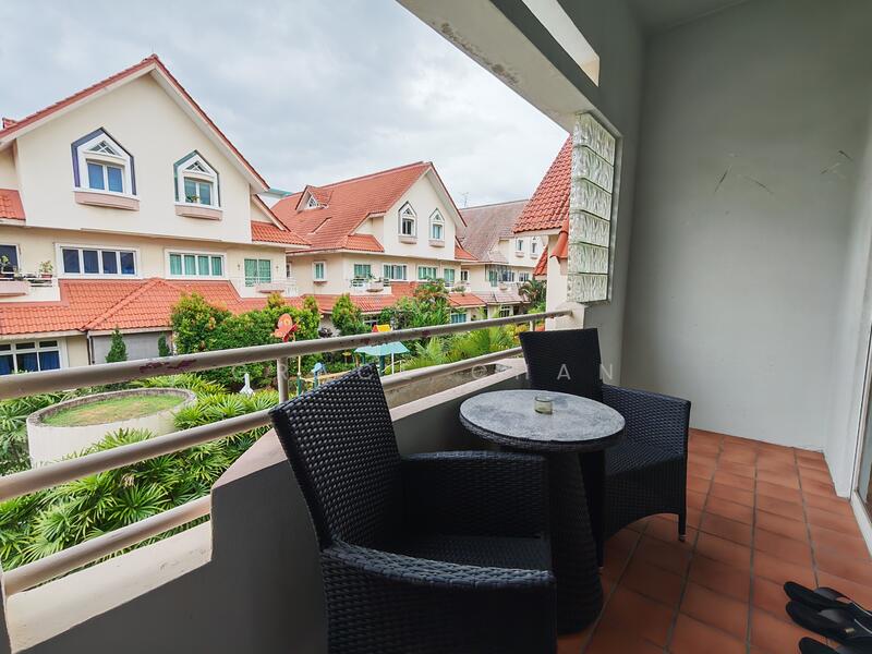 Sungrove Cluster House For Sale at S$ 5,800,000 | PropertyGuru Singapore - Balcony