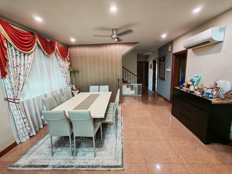 Sungrove Cluster House For Sale at S$ 5,800,000 | PropertyGuru Singapore - Dining Room