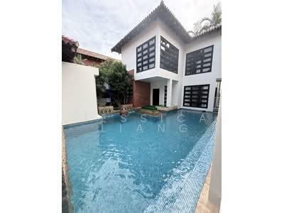 For Rent - Woodgrove Estate