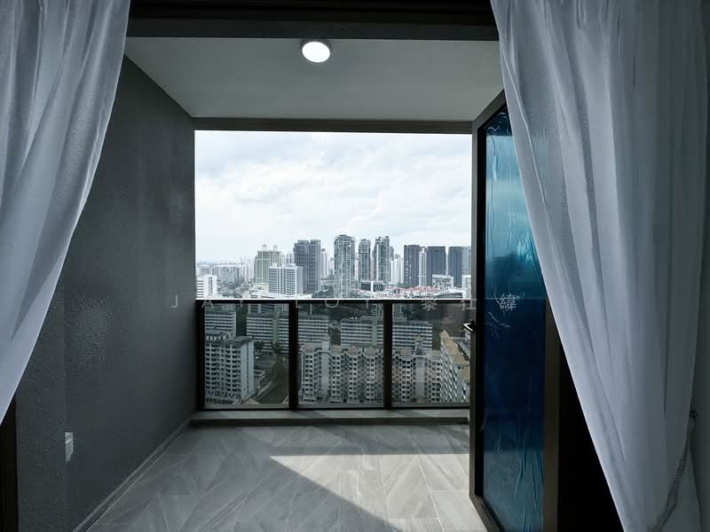 The Landmark, 173 Chin Swee Road, 1 Bedroom, 495 sqft, Condominium For Sale, by Jay Loy 黎仕緯, 500049057 - Balcony - PropertyGuru.com.sg