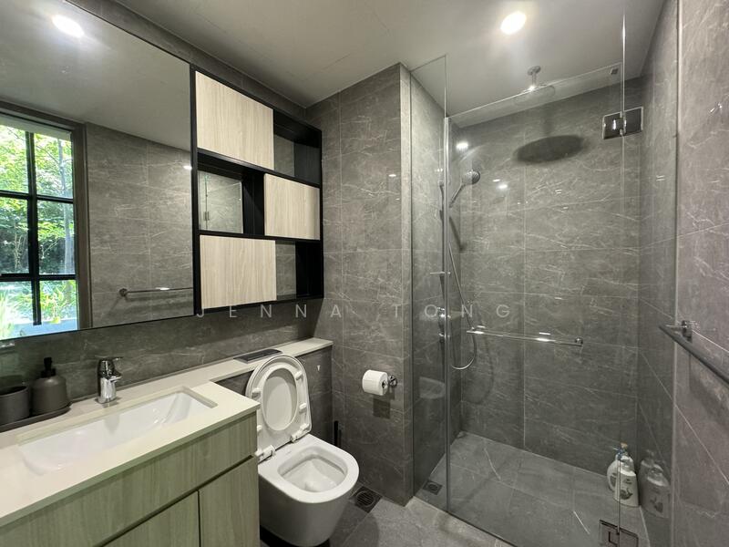 Kent Ridge Hill Residences Condominium For Sale at S$ 1,580,000 | PropertyGuru Singapore - Master Bathroom
