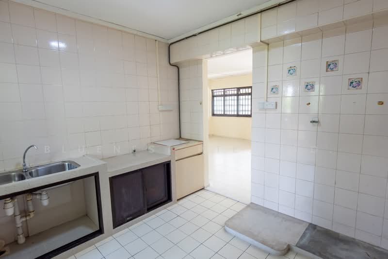 442 Fajar Road, 442 Fajar Road, 3 Bedrooms, 1,076 sqft, HDB Flat For Sale, by KENNETH CHUA, 500049107 - Kitchen - PropertyGuru.com.sg