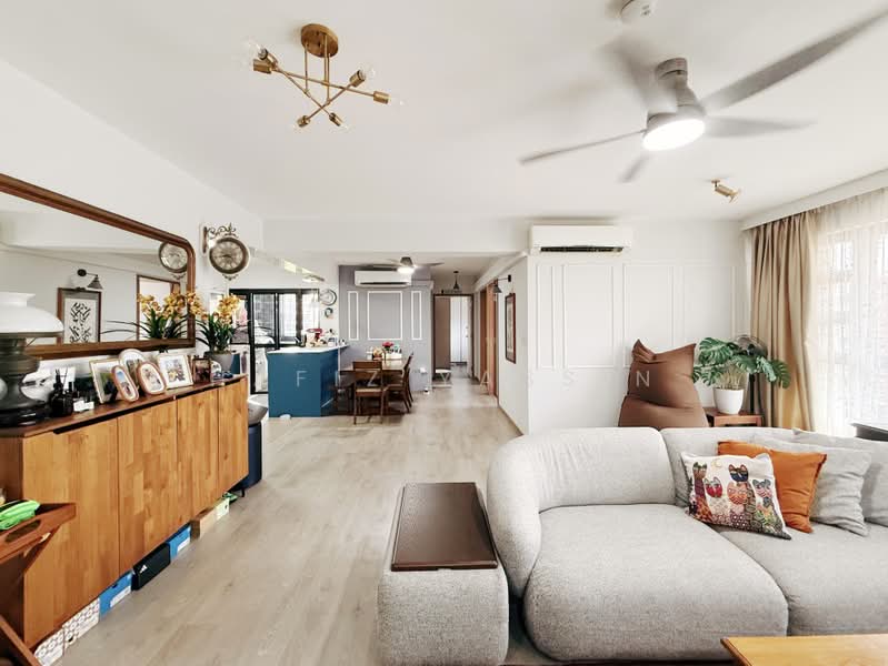 464A Bukit Batok West Avenue 8, 464A Bukit Batok West Avenue 8, 3 Bedrooms, 1,216 sqft, HDB Flat For Sale, by Hafiz Yassin, 500049139 - Living Room - PropertyGuru.com.sg