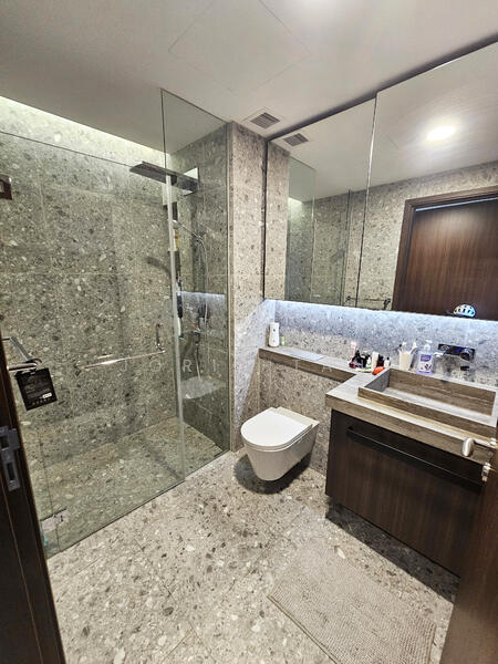 One Pearl Bank Condominium For Sale at S$ 1,260,000 | PropertyGuru Singapore - Bathroom