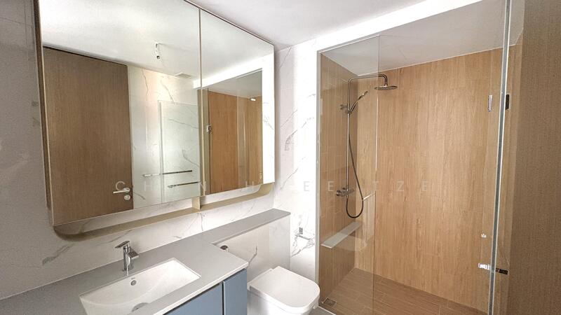 AMO Residence Condominium For Sale at S$ 1,620,000 | PropertyGuru Singapore - Bathroom