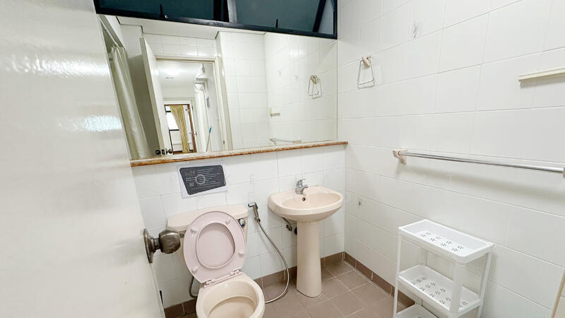 Fernwood Towers, 26 Fernwood Terrace, Room Rental, 100 sqft, Condominium For Rent, by Bespoke Habitat Pte Ltd, 500049237 - 07-02 Bathroom - PropertyGuru.com.sg
