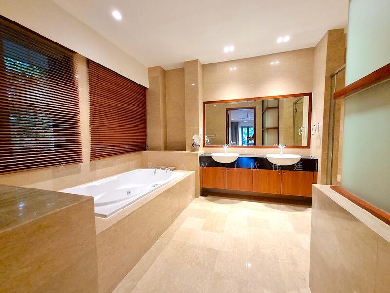 Cluny Park, 53 Cluny Park, 5 Bedrooms, 7,736 sqft, Good Class Bungalow For Rent, by Xavier Aw (欧伟廷), 500049273 - Bathroom - PropertyGuru.com.sg