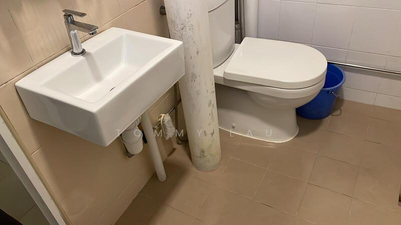 717 Bedok Reservoir Road, 717 Bedok Reservoir Road, Room Rental, 100 sqft, HDB Flat For Rent, by Tommy Lau, 500049292 - Bathroom - PropertyGuru.com.sg