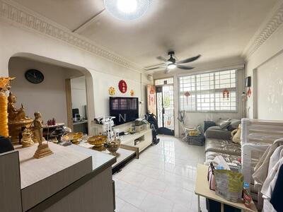 For Sale - 681 Hougang Avenue 8