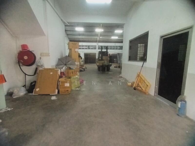 B1 terrace factory fronting main Road, , 4,400 sqft, Light Industrial (B1) For Sale, by Helen Ang, 500049337 - CommercialGuru.com.sg