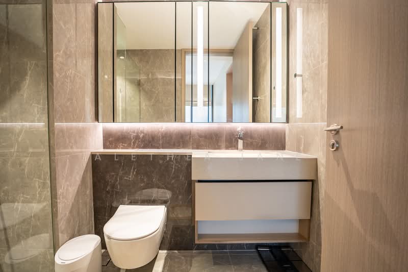 Dairy Farm Residences Condominium For Sale at S$ 1,220,000 | PropertyGuru Singapore - Bathroom