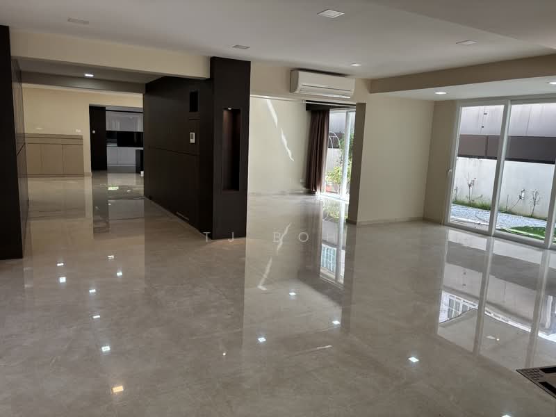 23 Gambir walk, , 8 Bedrooms, 6,900 sqft, Semi-Detached House For Rent, by TJ Boh, 500049379 - Living Room - PropertyGuru.com.sg