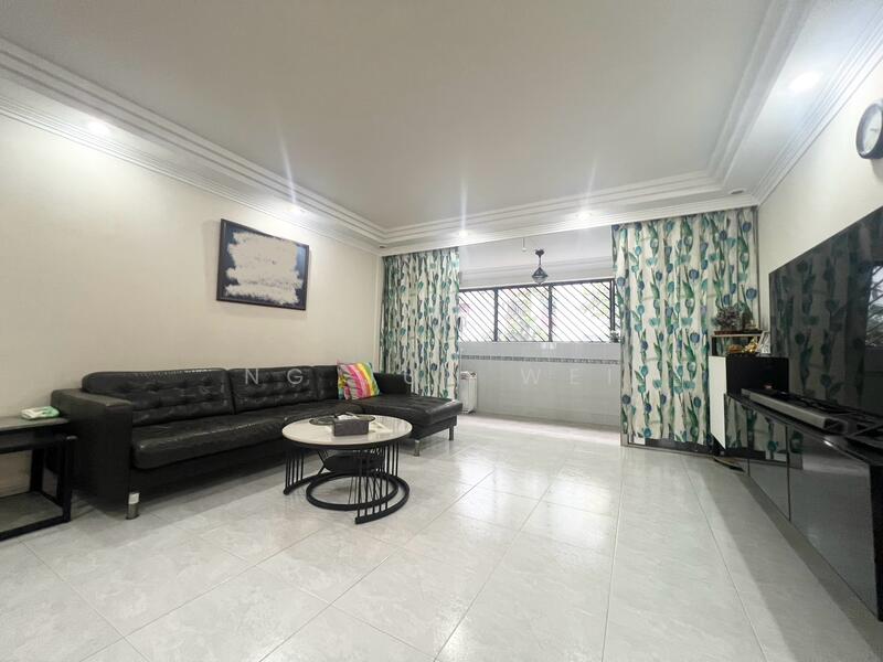 For Sale - 122 Simei Street 1