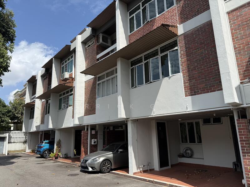 Long Hua Yuan, 22 Jalan Rimau, 4 Bedrooms, 2,500 sqft, Terraced House For Rent, by Derrick Goh, 500049400 - Exterior - PropertyGuru.com.sg