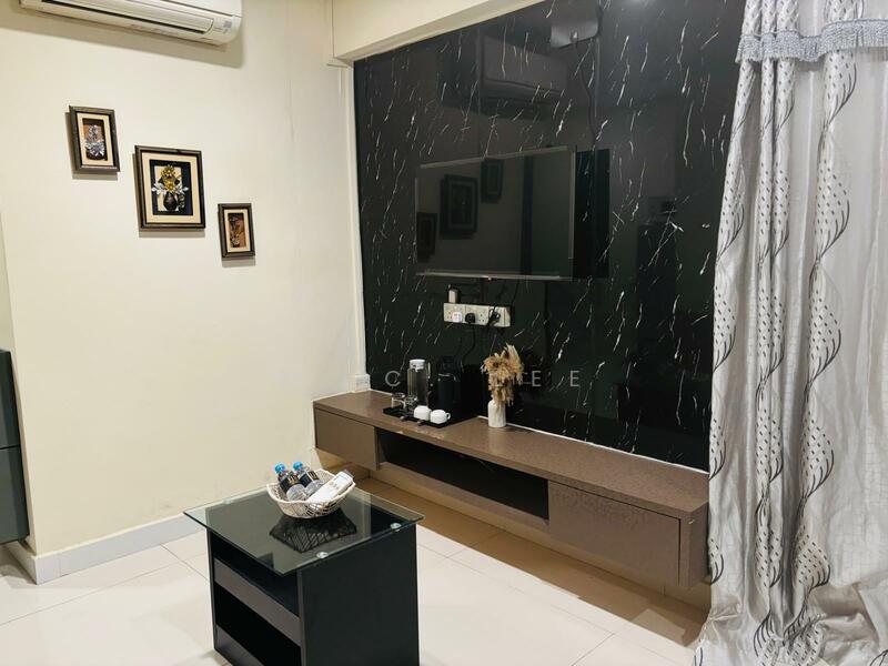 JJH Serviced Apartments, 2A-4B Wolskel Road, Studio, 250 sqft, Condominium For Rent, by K. C. Lee, 500049420 - Living Room - PropertyGuru.com.sg