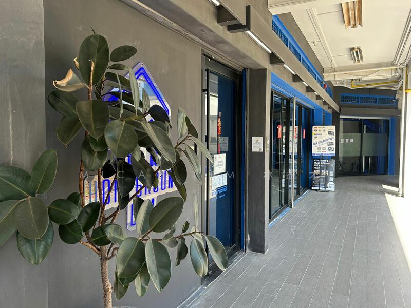 Rare - 476 Tampines St 44 Shophouse for Sale, Tampines Street 44, 2,852 sqft, Shop / Shophouse For Sale, by Micah Lim 林益才, 500049473 - Exterior - CommercialGuru.com.sg