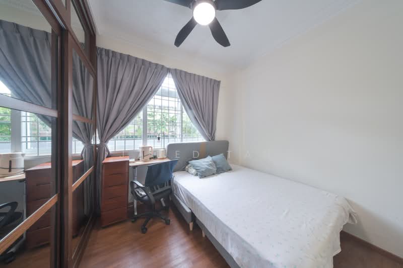 Park Court Condominium For Sale at S$ 1,399,000 | PropertyGuru Singapore - Bedroom